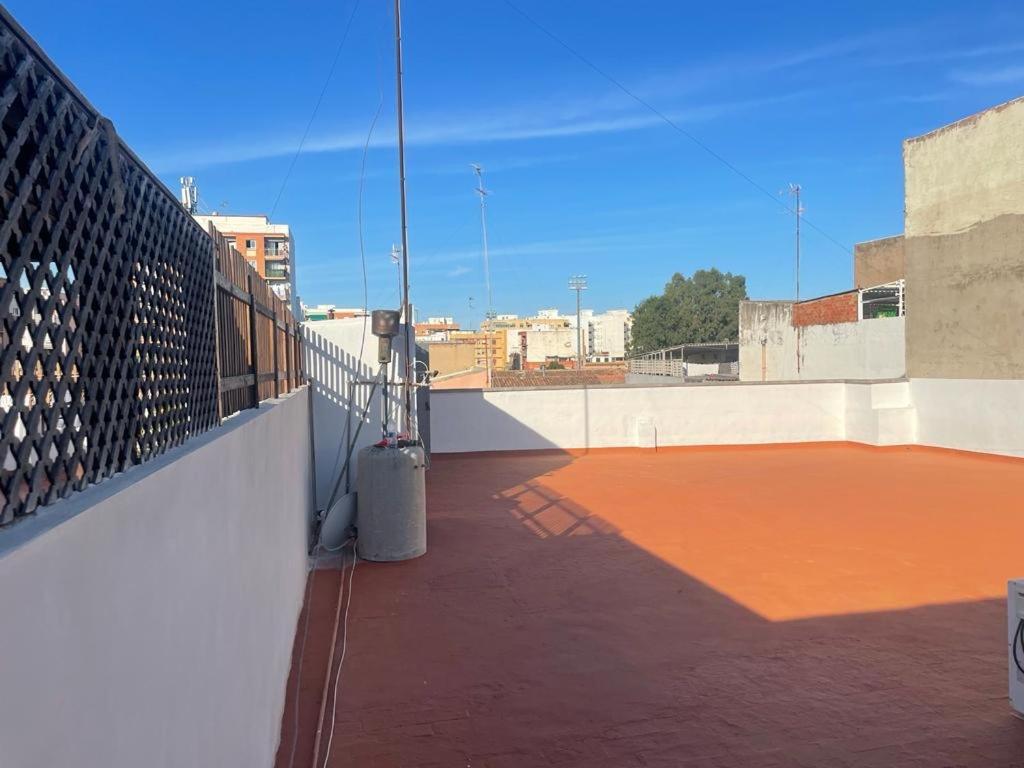 Uim Mediterraneo Pablo Iglesias Wifi Sagunto Buitenkant foto